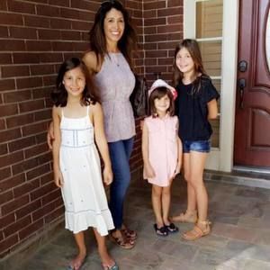 Meet your Posher, Monica